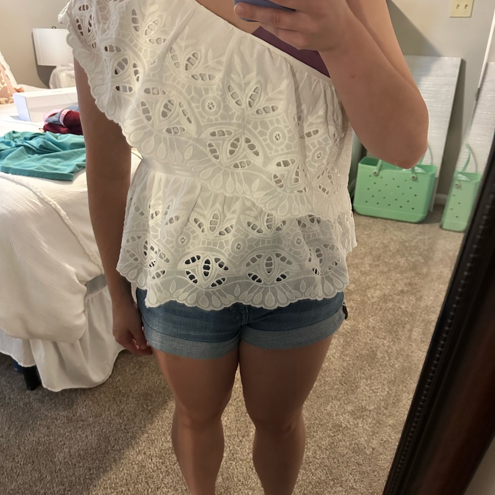 Elegant White Lace One-Shoulder Top